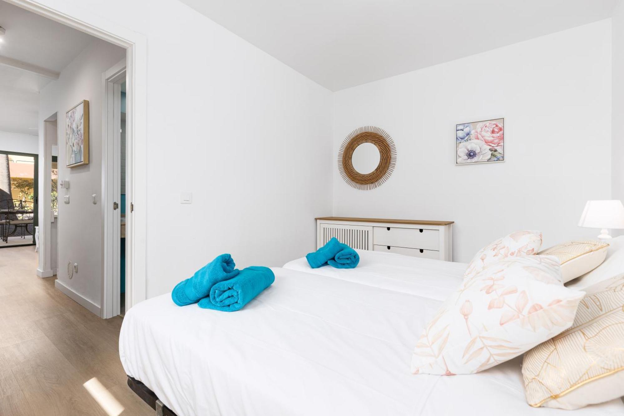 Home2Book Pool & Tennis Court Cozy Apt, Коралео Екстериор снимка